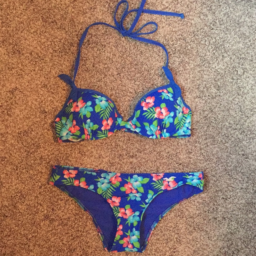 Hollister bikini